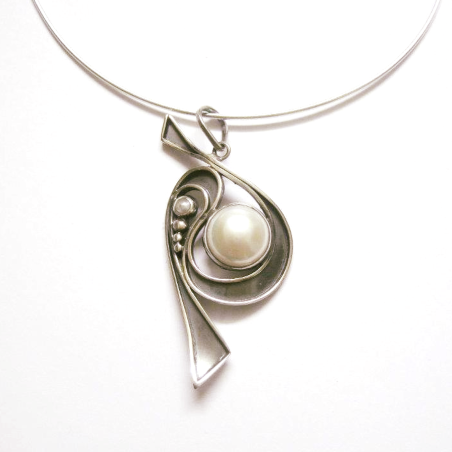 Beautiful Handmade Silver 950 Pendant with a Pearl